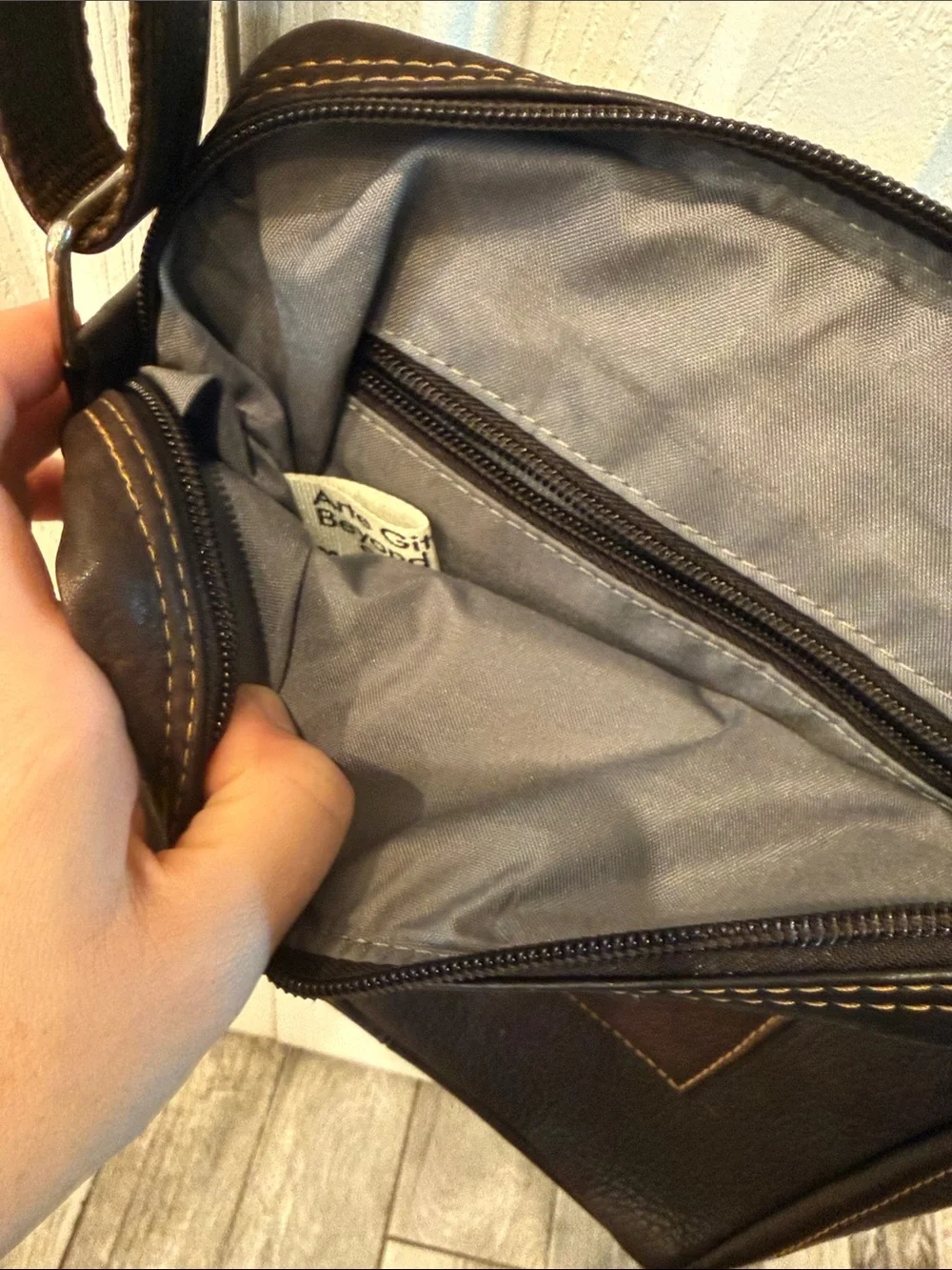 Women's Brown Leather Crossbody Shoulder Bag